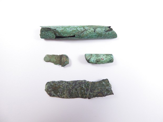 Verschiedene Kupferartefakte aus den Gräbern von Lengerich-Wechte (Foto: LWL-Museum für Archäologie/Schierhold).